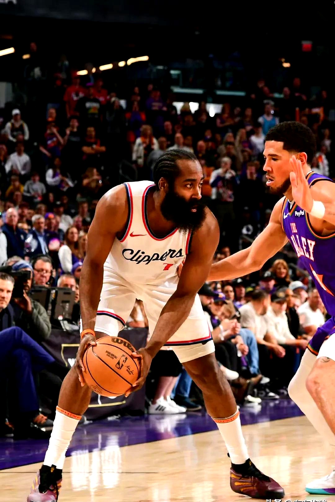 九游游戏盒子下载哈登连续十场比赛得分超过反败为胜，公牛不断突破！的简单介绍